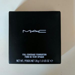 MAC Cosmetics Full Coverage Foundation - NW20